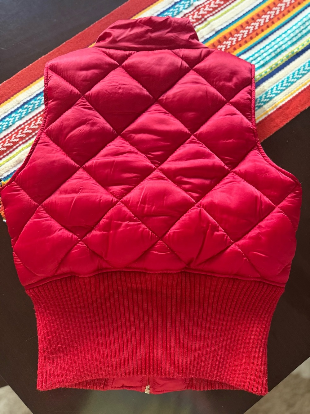 GUESS Red Puffer Vest - Picture 3 of 5
